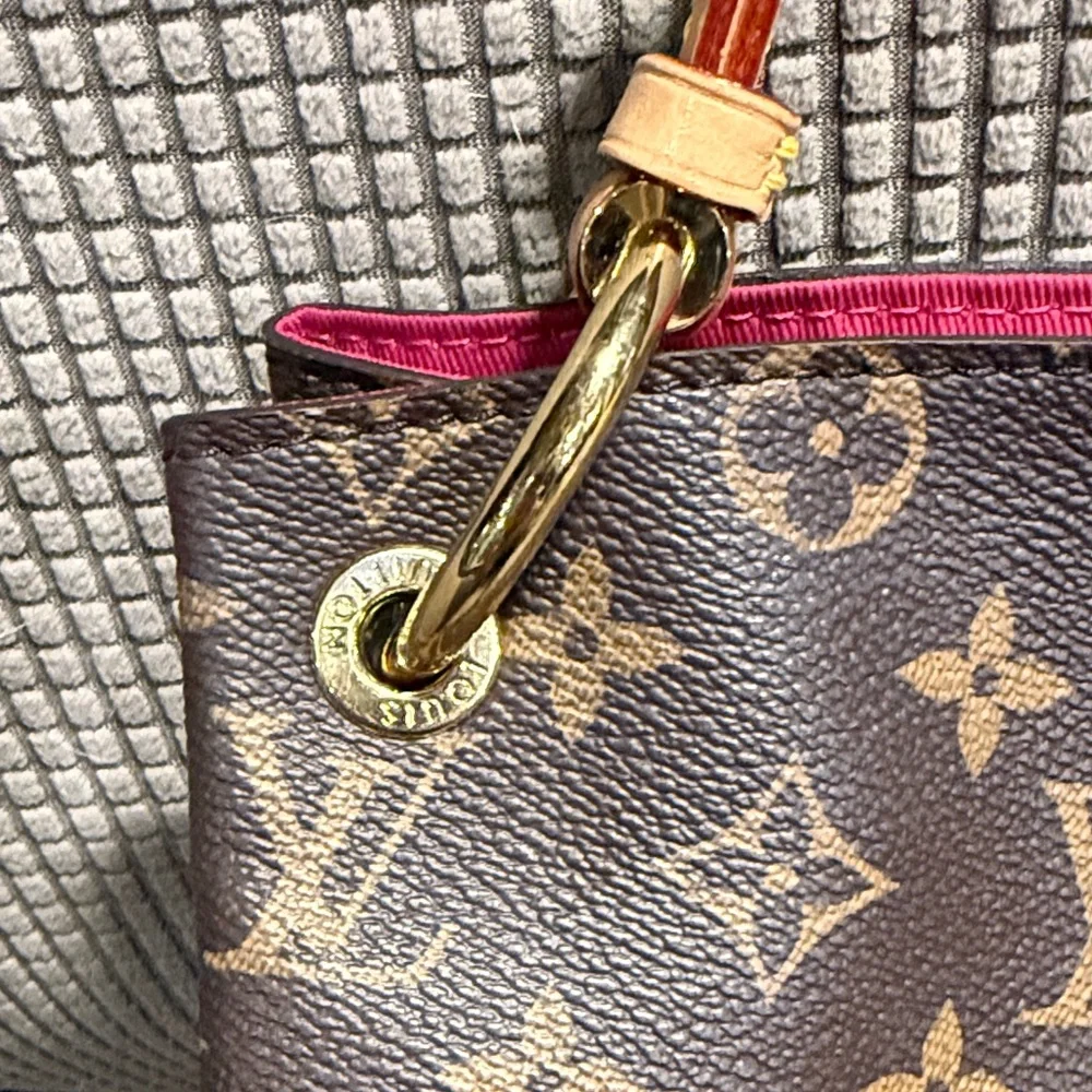Louis Vuitton Graceful PM - Picture 7 of 15